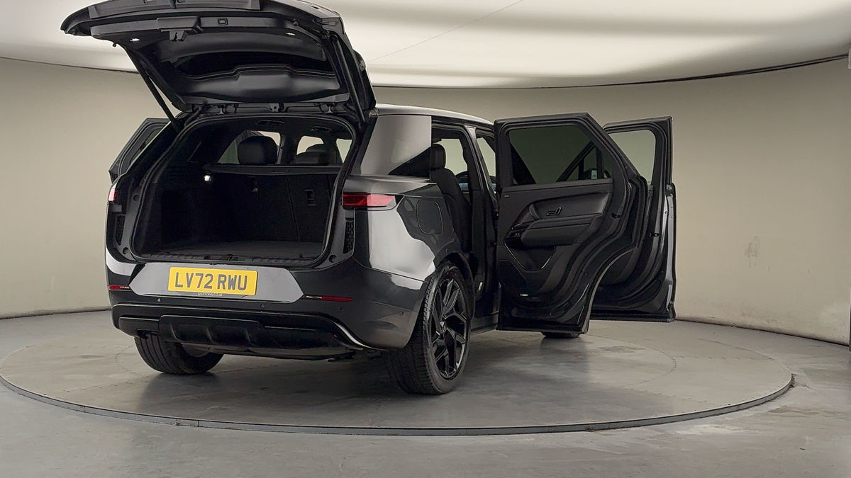 More views of Land Rover Range Rover Sport