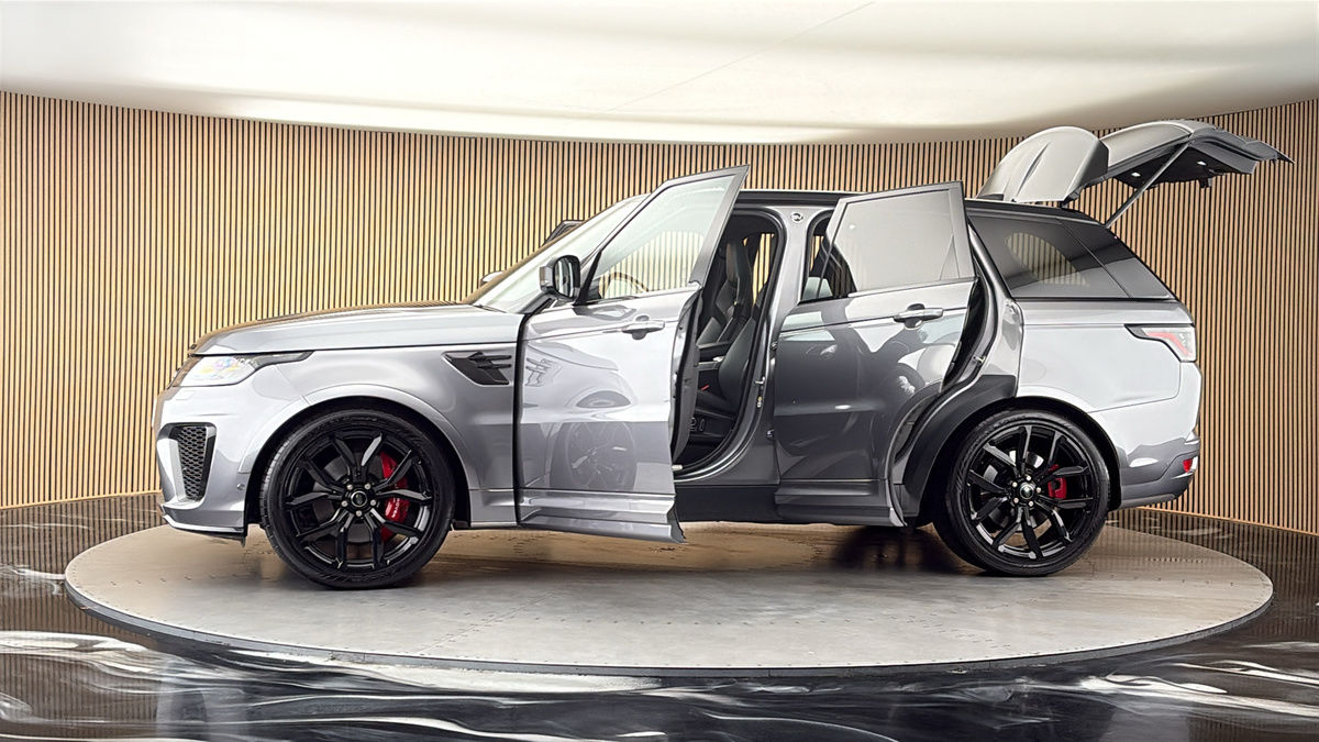 More views of Land Rover Range Rover Sport