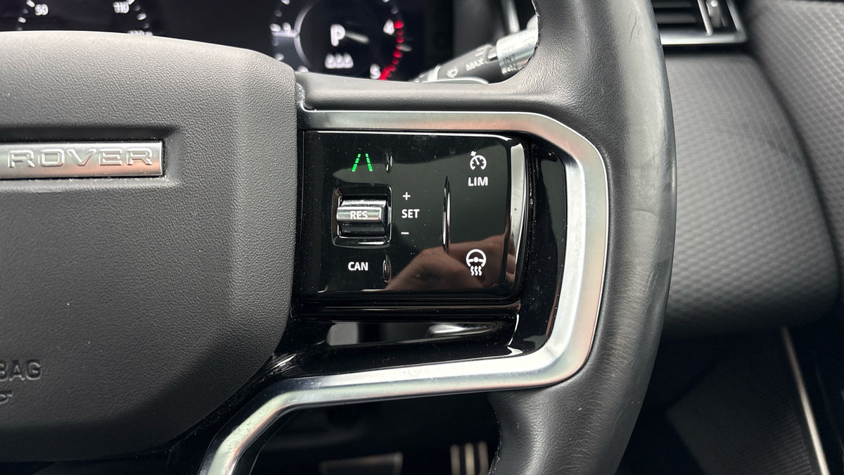 Land Rover Range Rover Velar Image 14