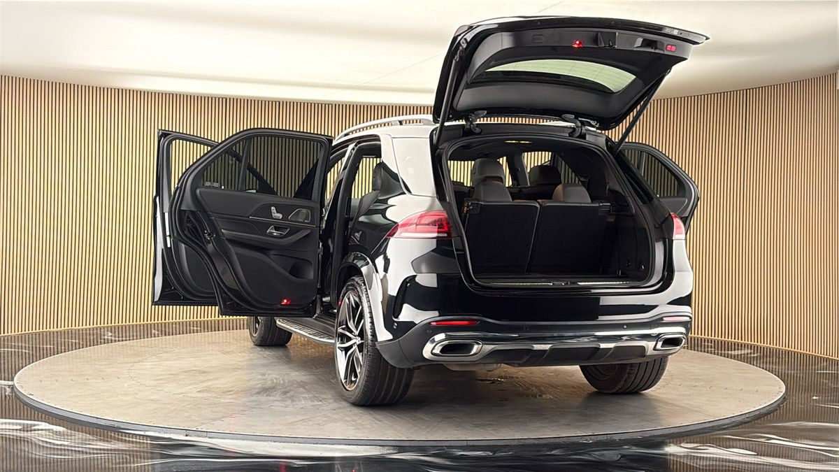 More views of Mercedes-Benz GLE