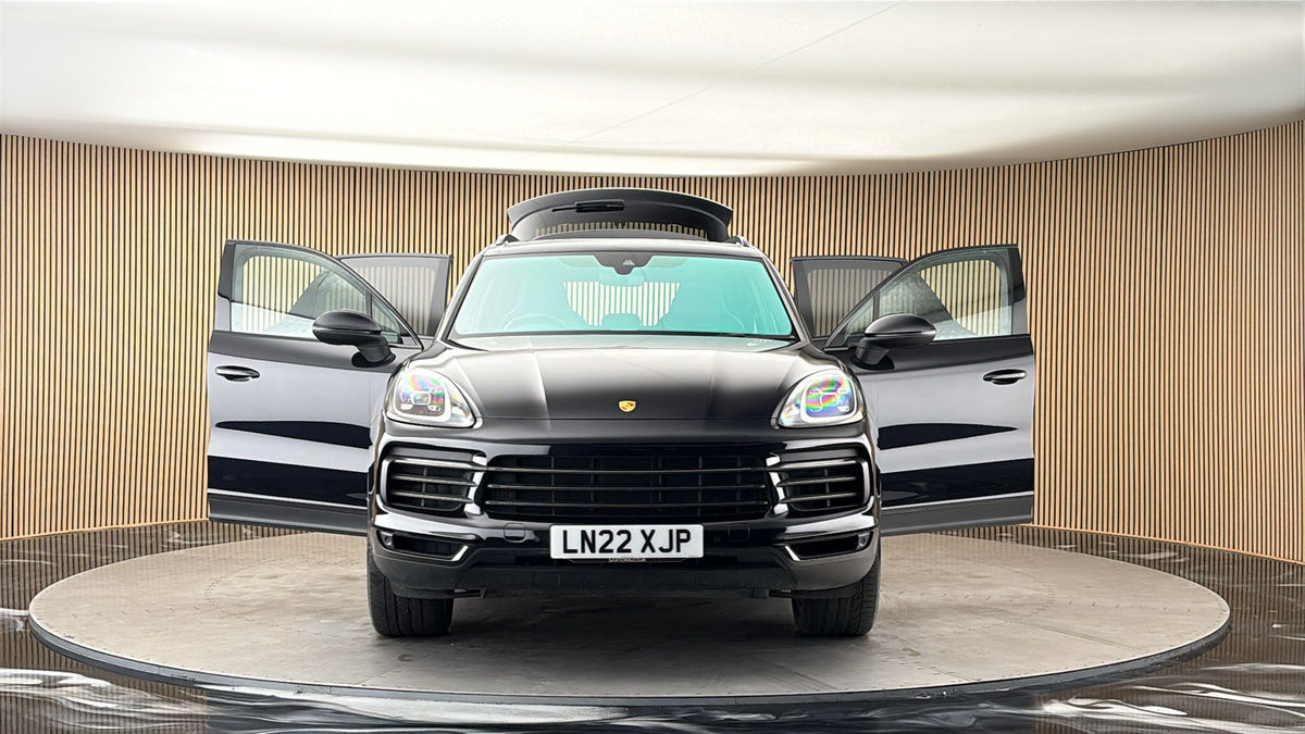 More views of Porsche Cayenne