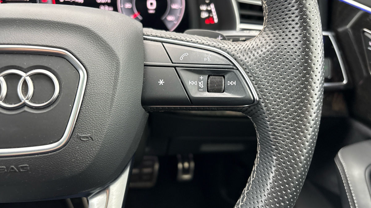 Audi Q7 Image 14