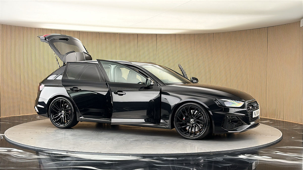 More views of Audi RS4 Avant