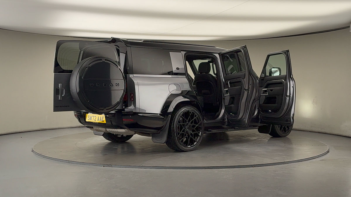 More views of Land Rover Defender 130