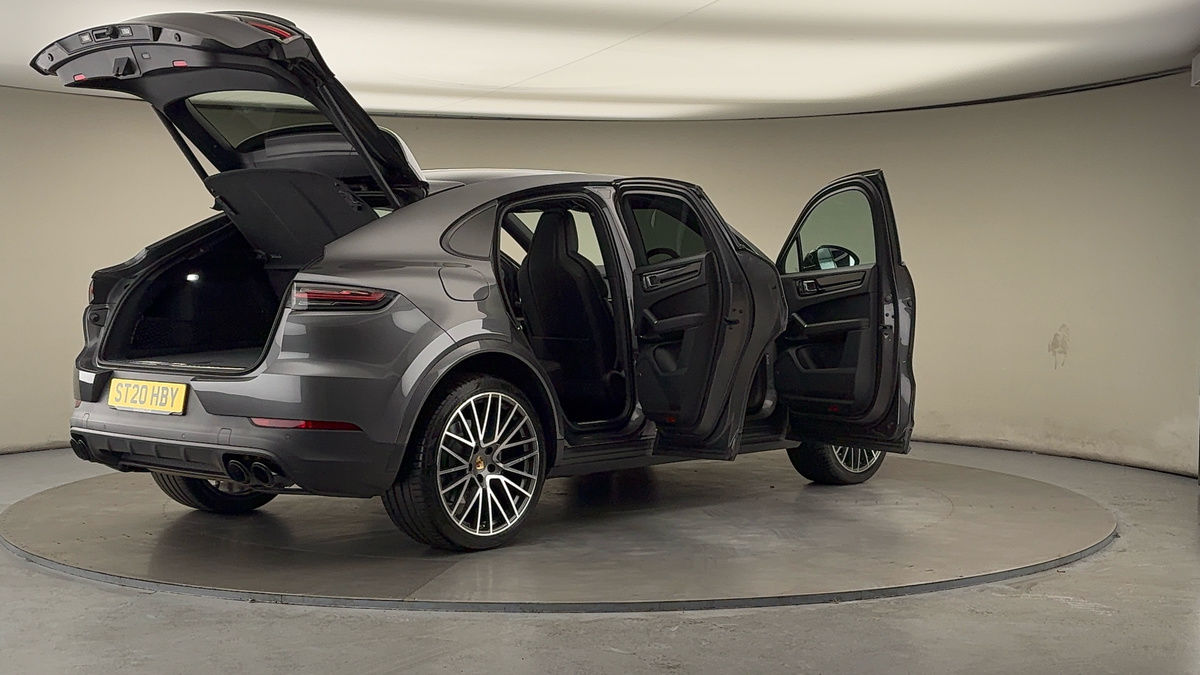 More views of Porsche Cayenne