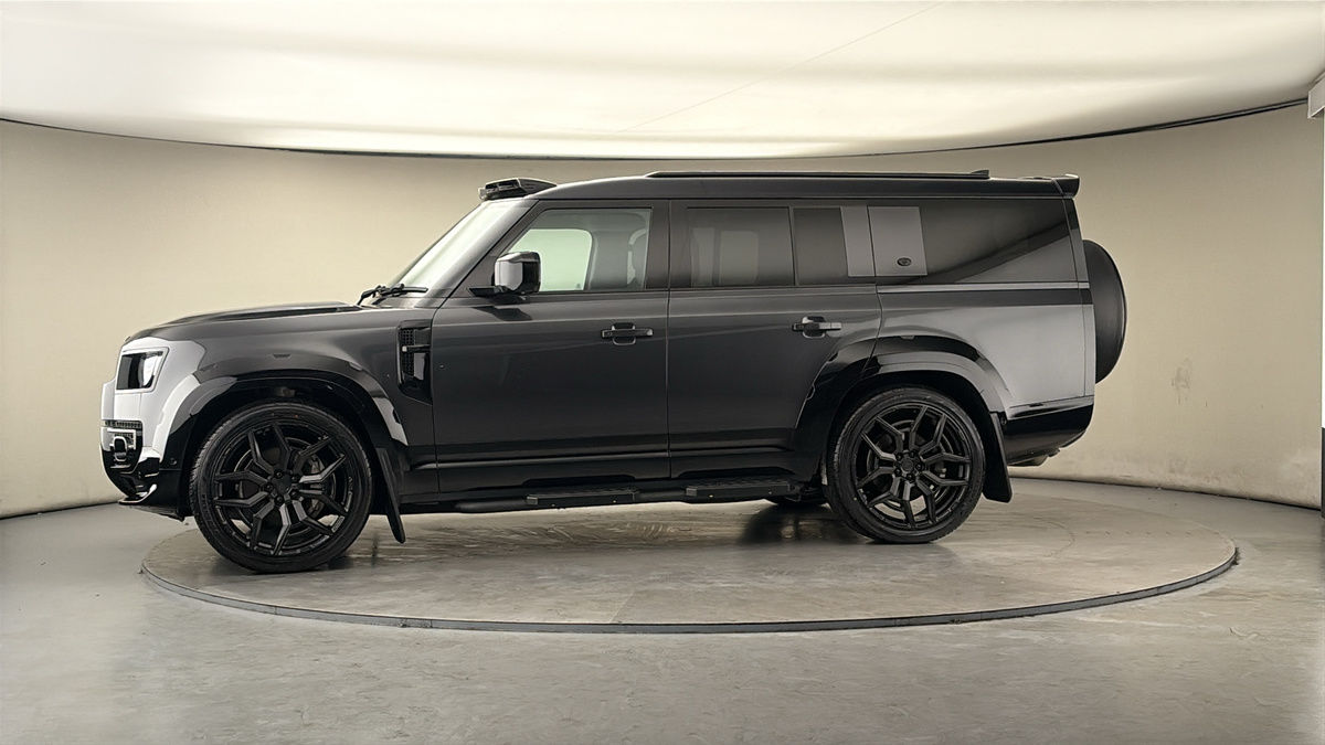 More views of Land Rover Defender 130