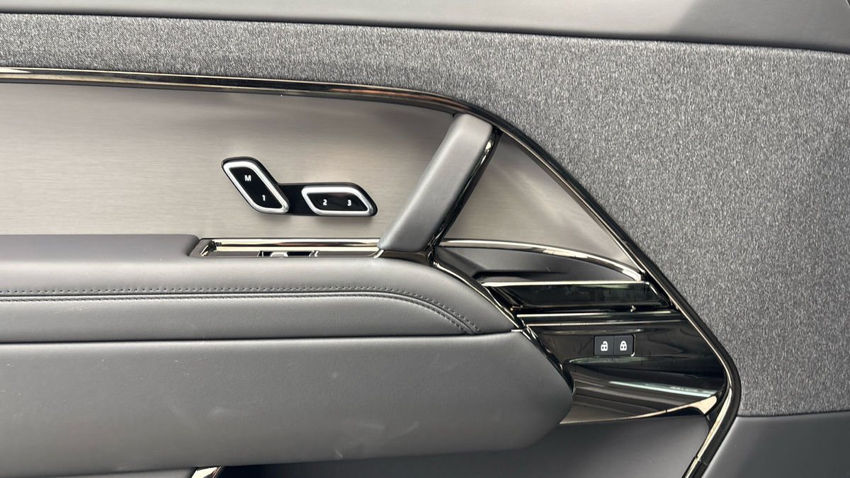 Land Rover Range Rover Sport Image 19