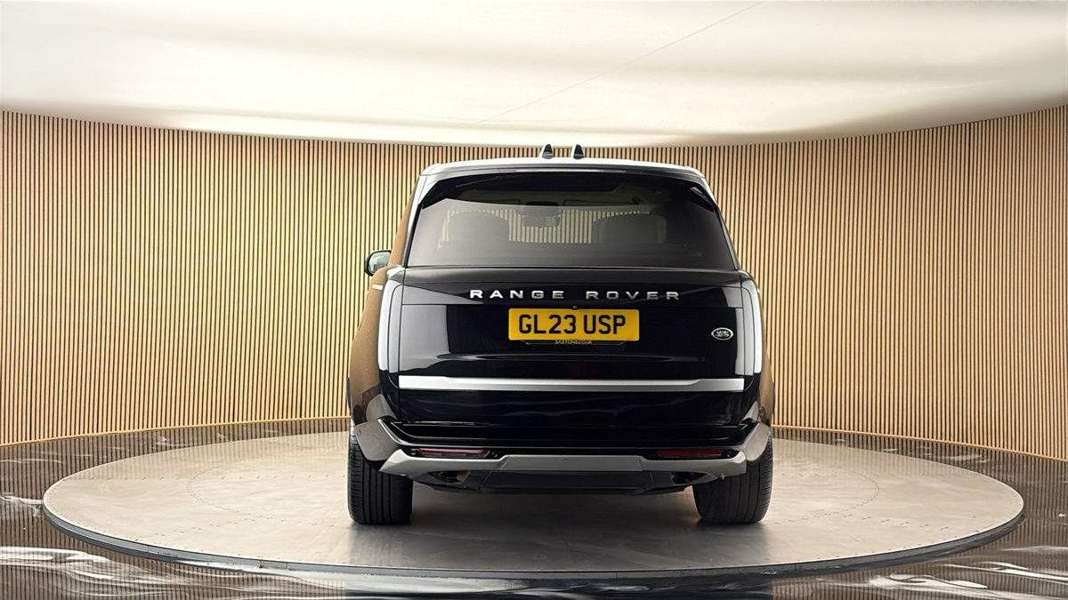 More views of Land Rover Range Rover