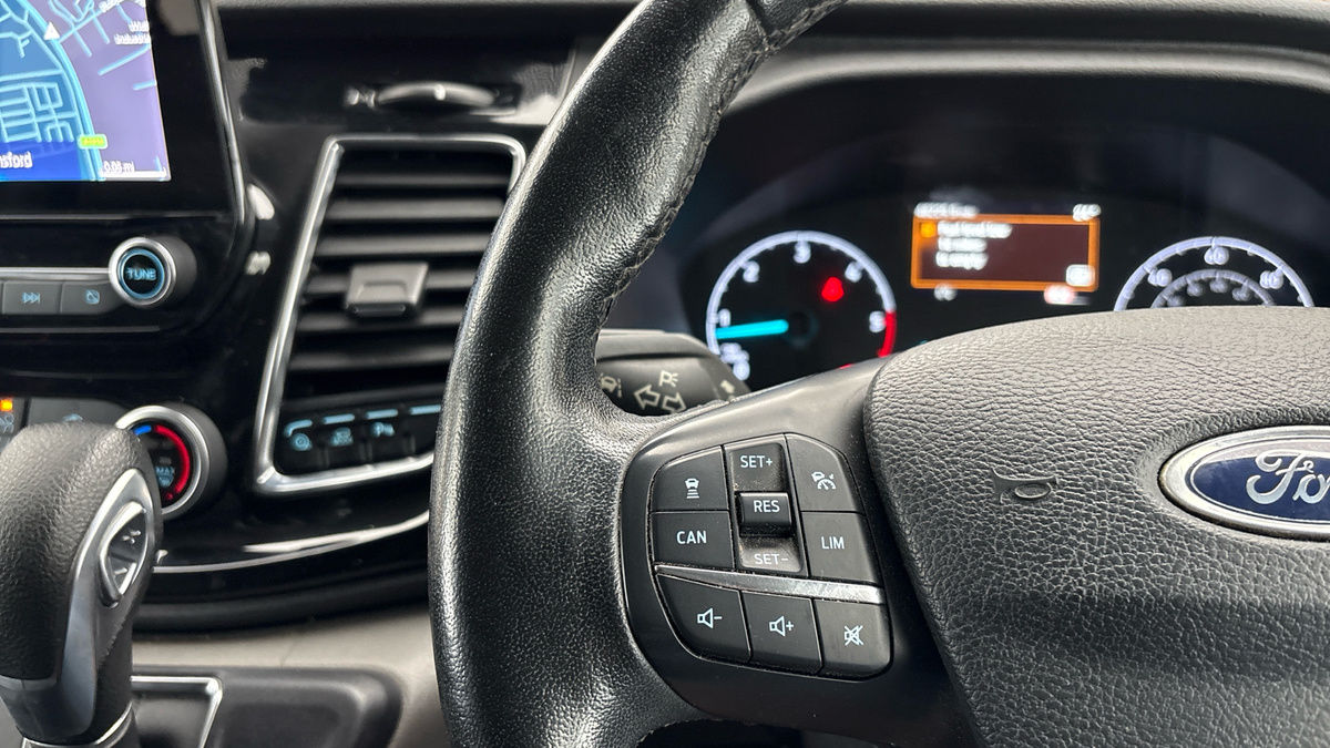 Ford Transit Custom Image 13