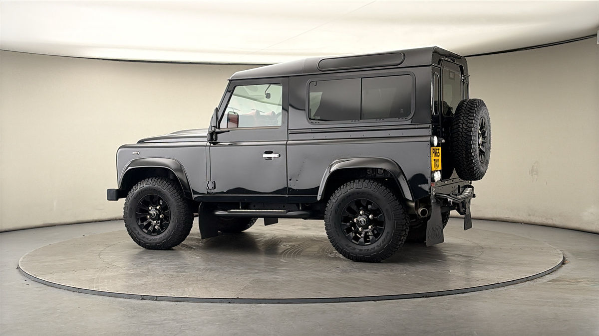 More views of Land Rover Defender 90