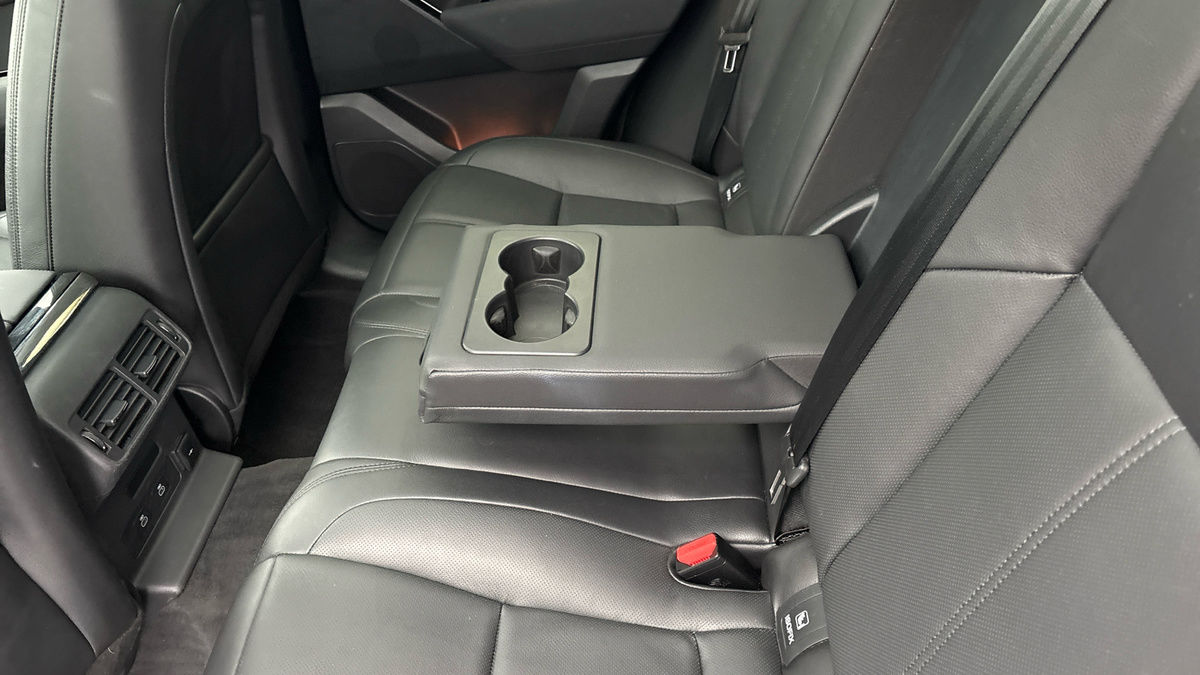 Land Rover Range Rover Velar Image 9