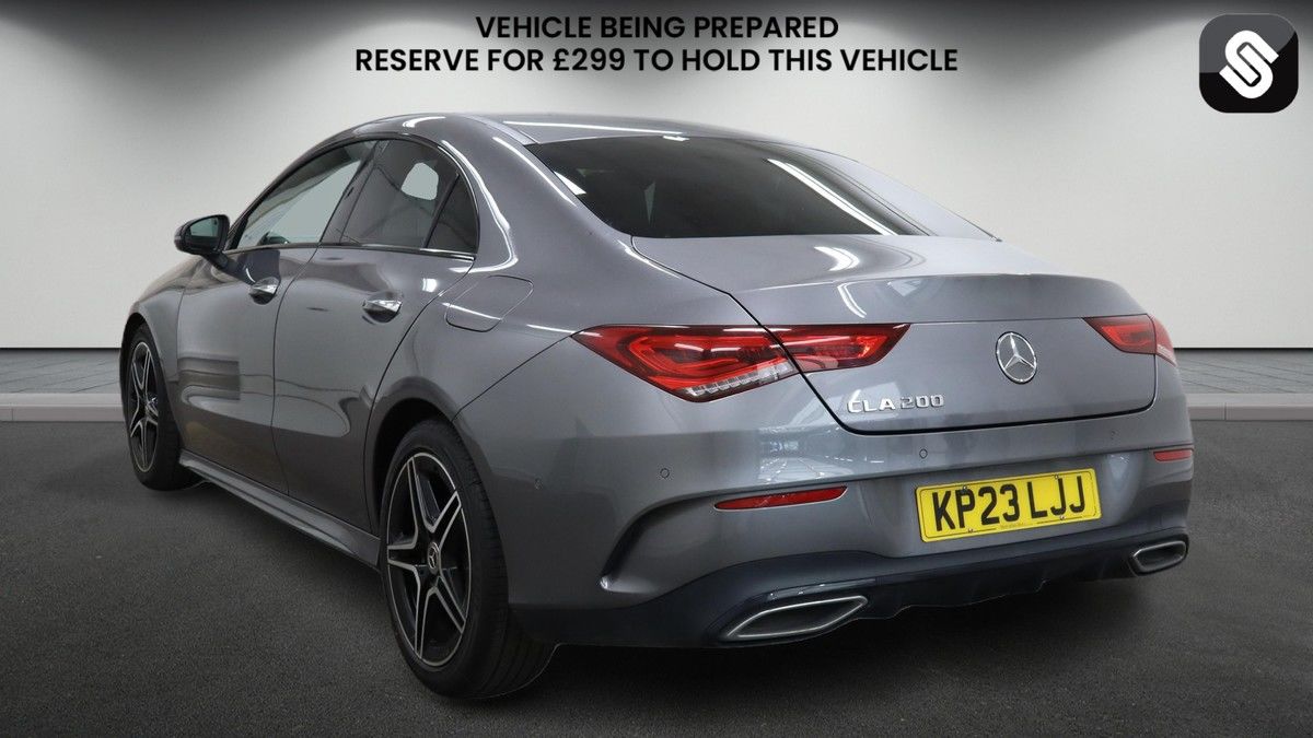 Mercedes-Benz CLA Image 3