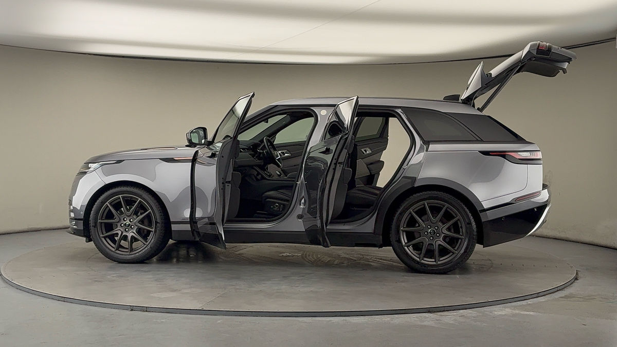 More views of Land Rover Range Rover Velar