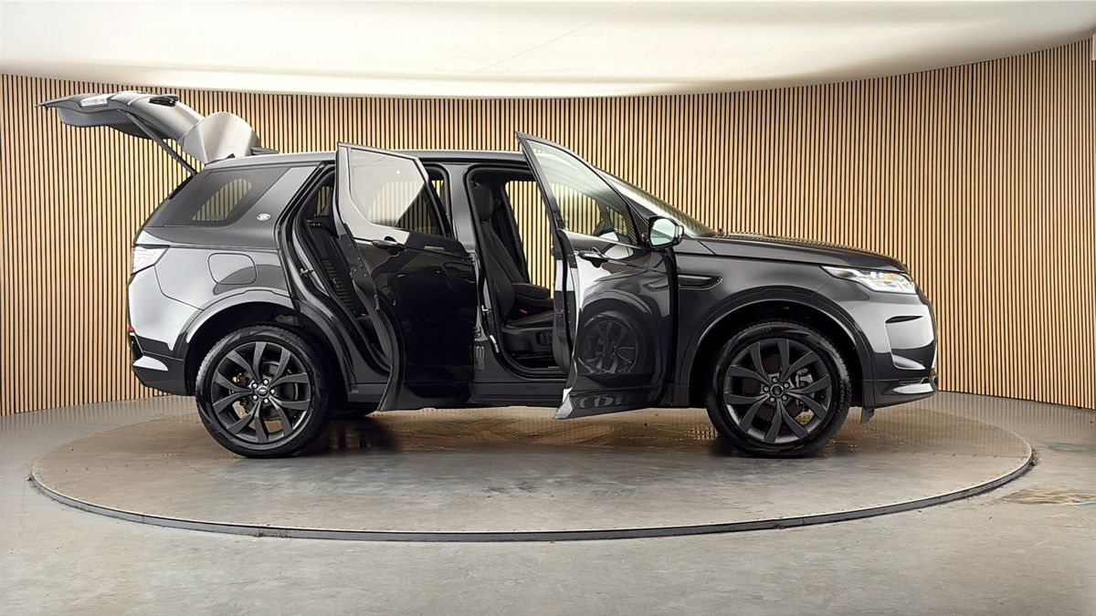 More views of Land Rover Discovery Sport