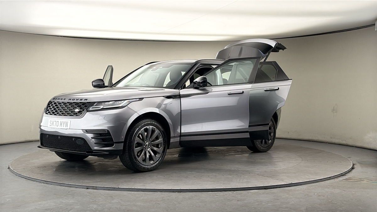 Land Rover Range Rover Velar Image 22