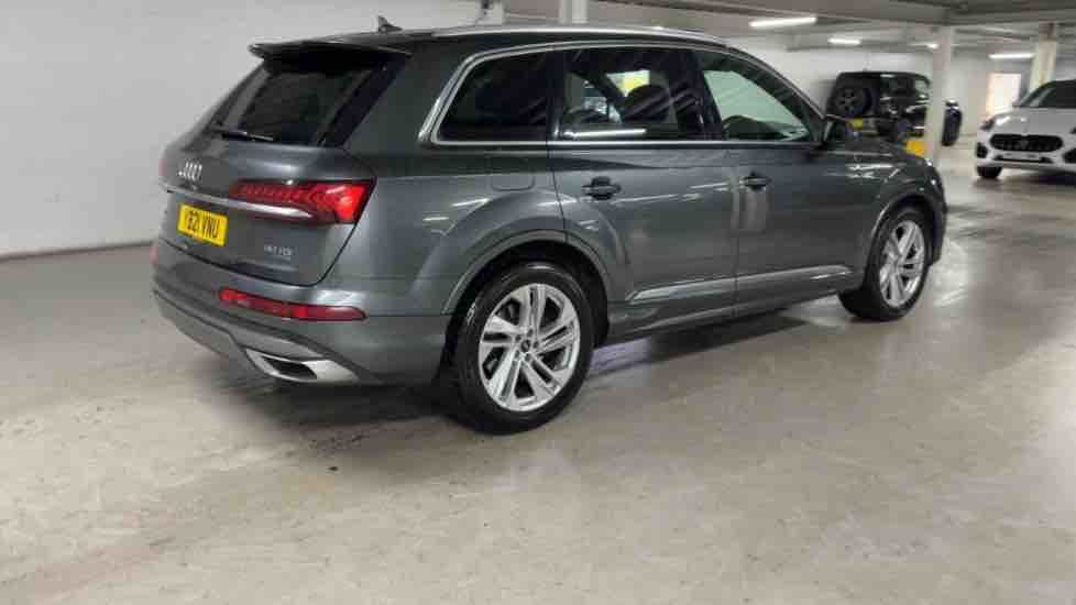 More views of Audi Q7