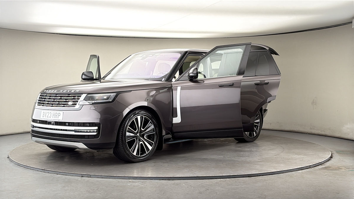 More views of Land Rover Range Rover