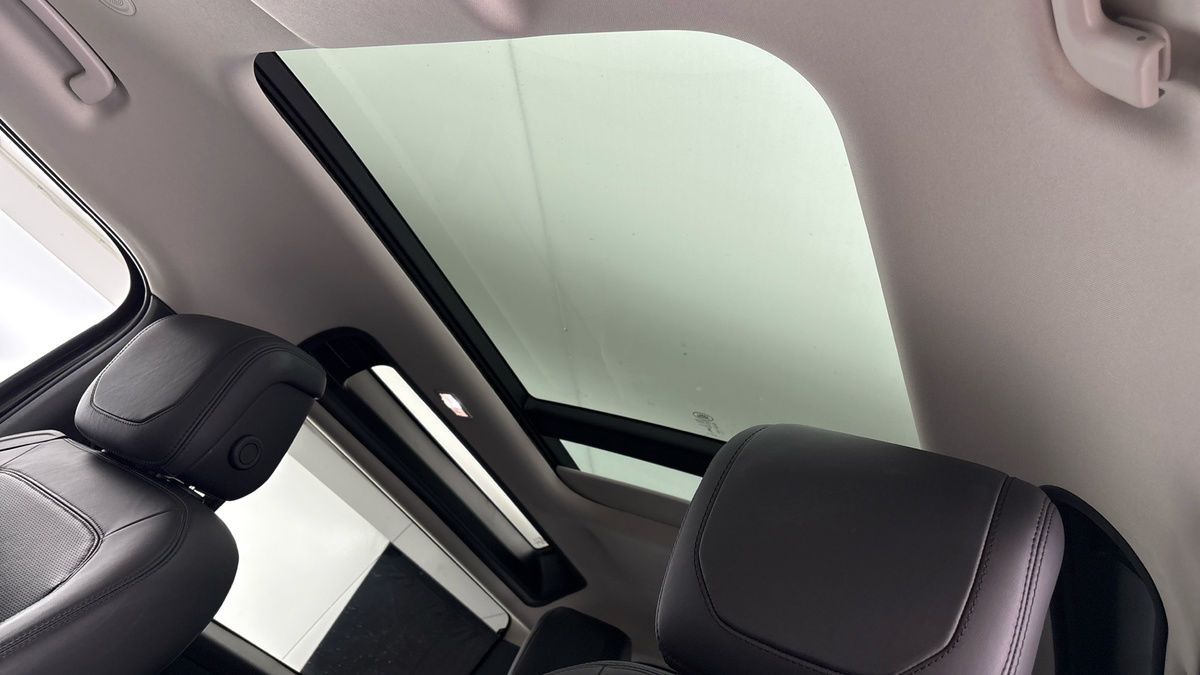 Land Rover Defender 90 Urban Image 6