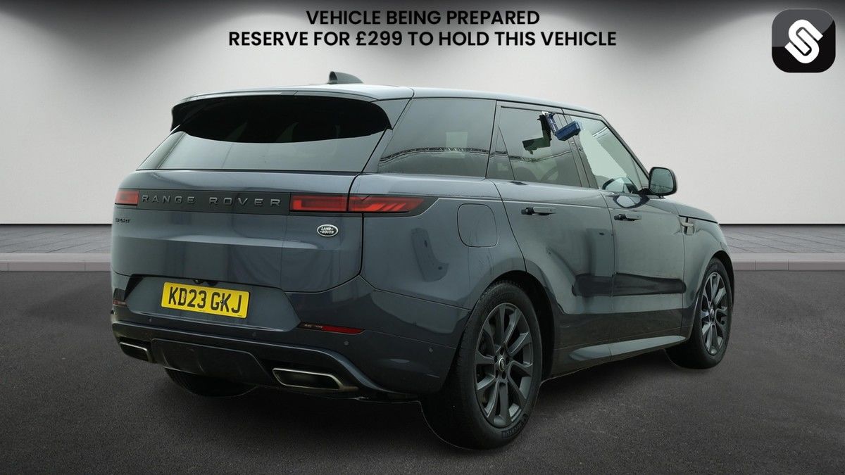 Land Rover Range Rover Sport Image 4