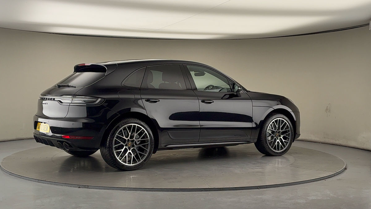 More views of Porsche Macan