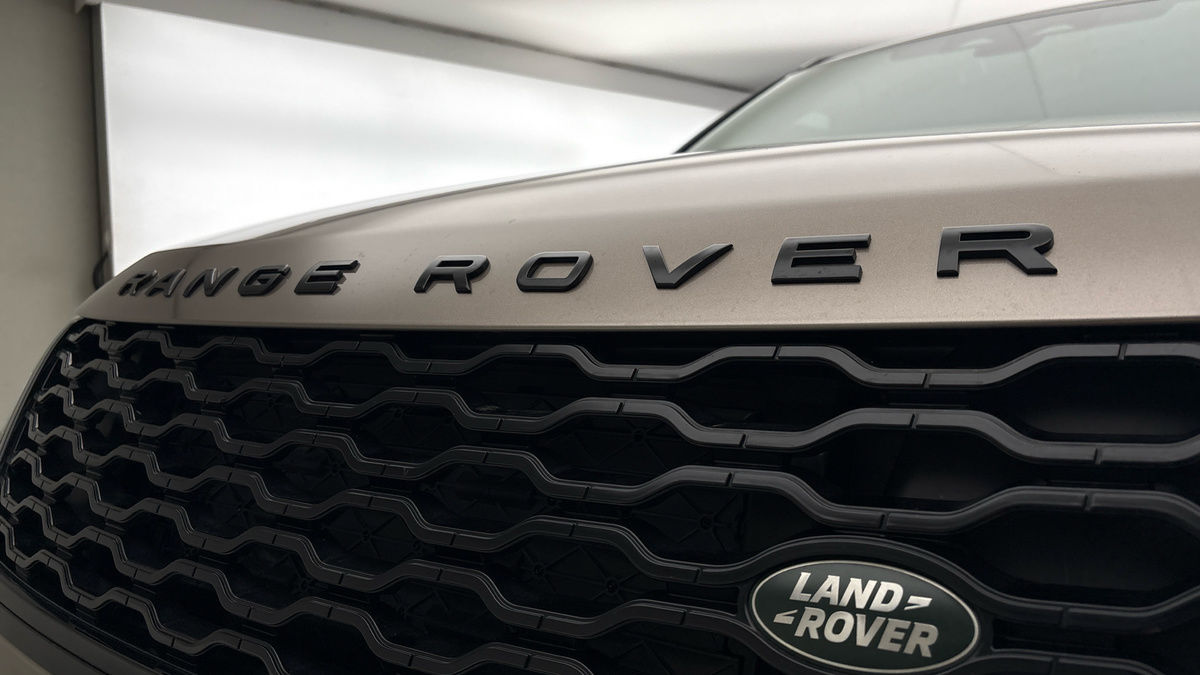 Land Rover Range Rover Velar Image 24