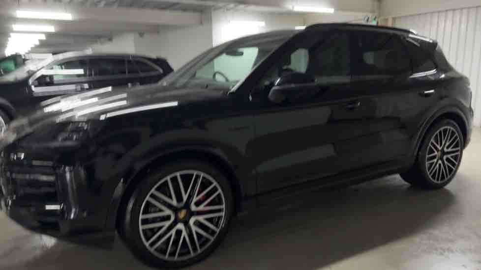 More views of Porsche Cayenne