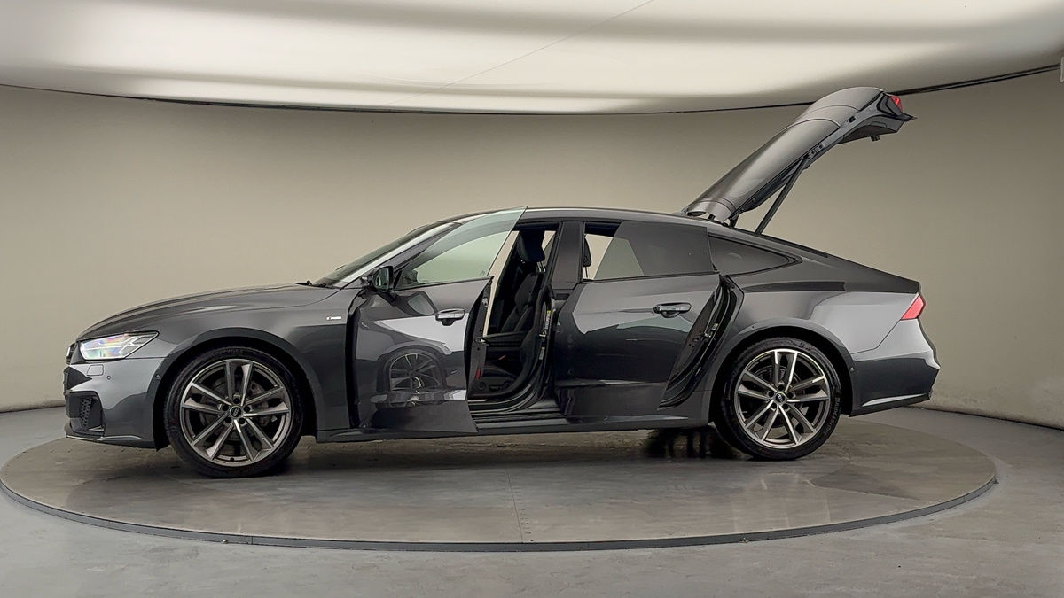 More views of Audi A7