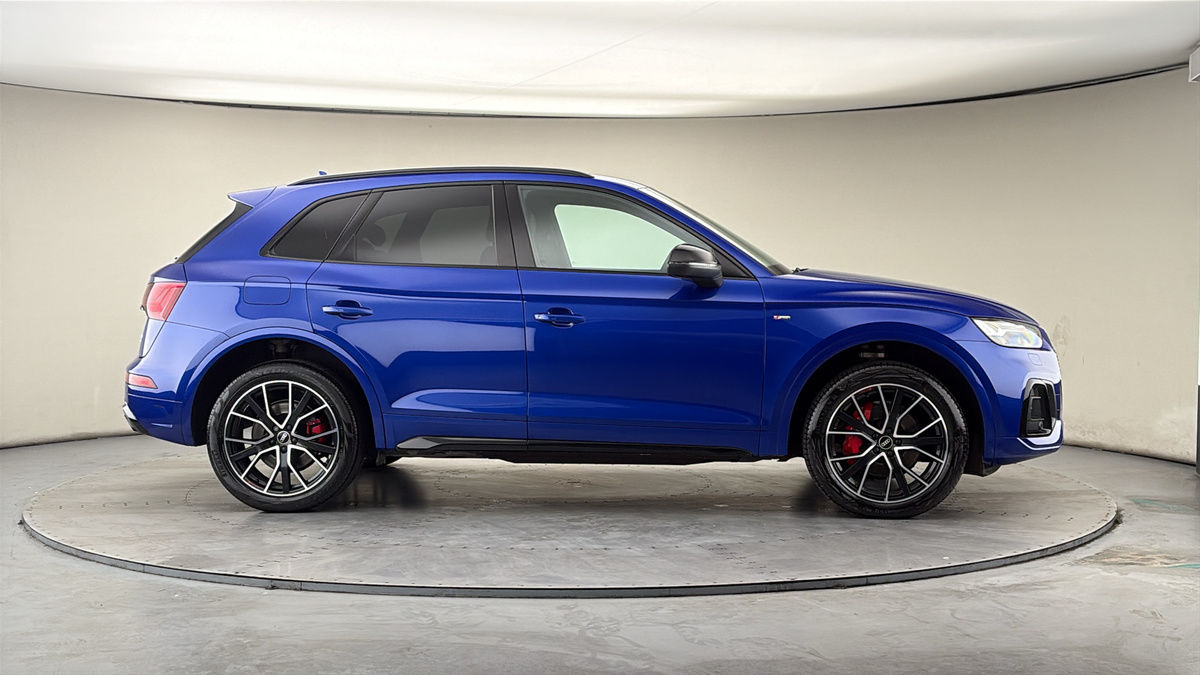 More views of Audi Q5