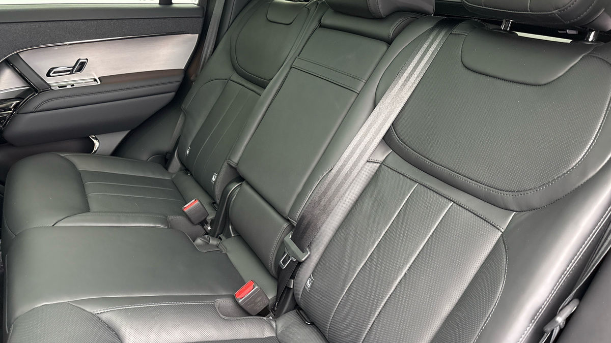 Land Rover Range Rover Sport Image 8