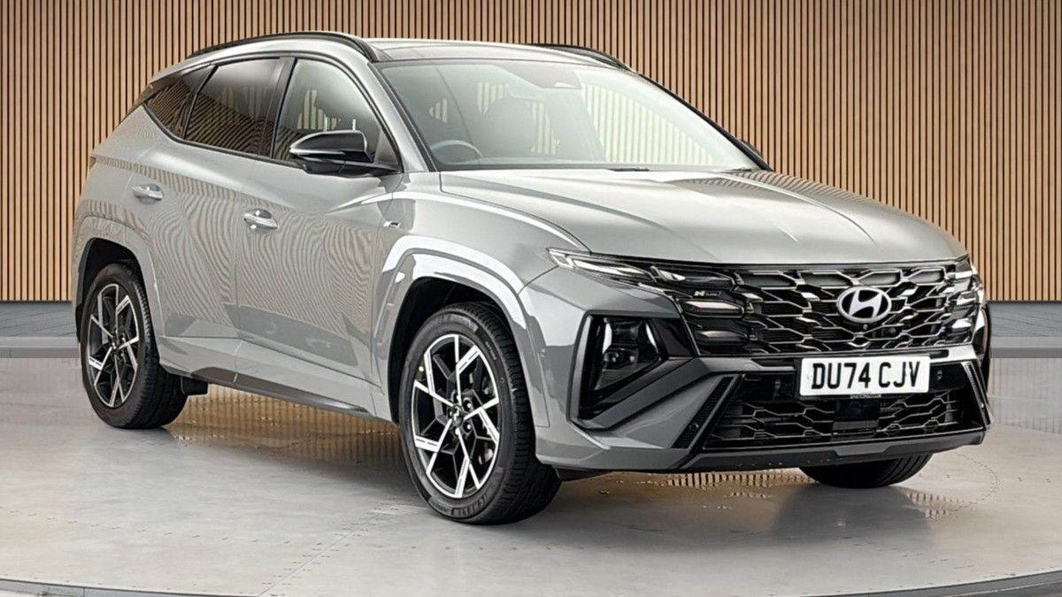Hyundai TUCSON Sticky Header Image