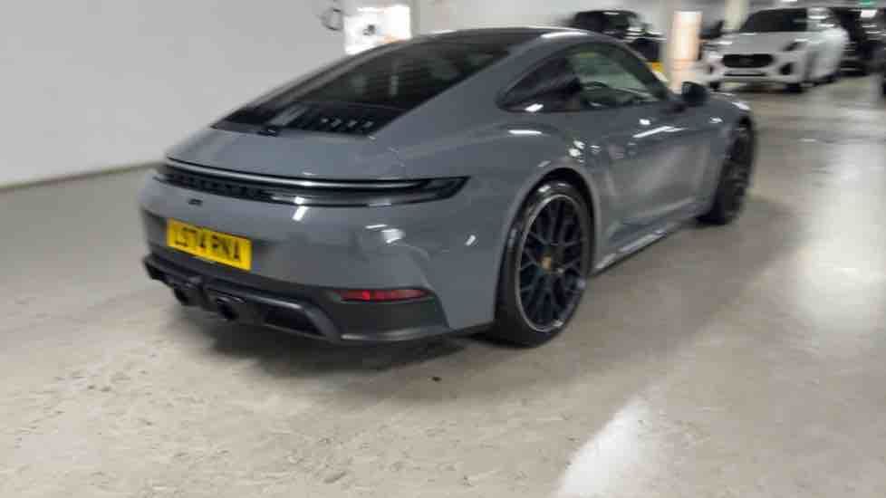 More views of Porsche 911