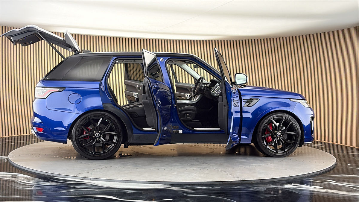 More views of Land Rover Range Rover Sport