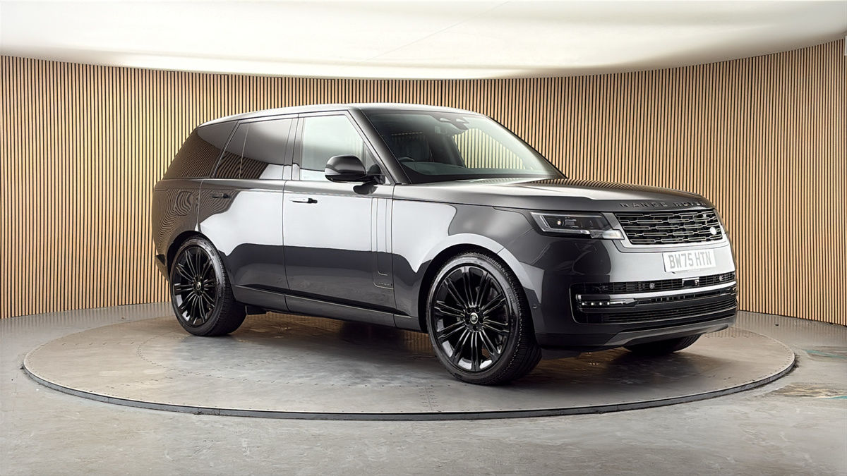 More views of Land Rover Range Rover