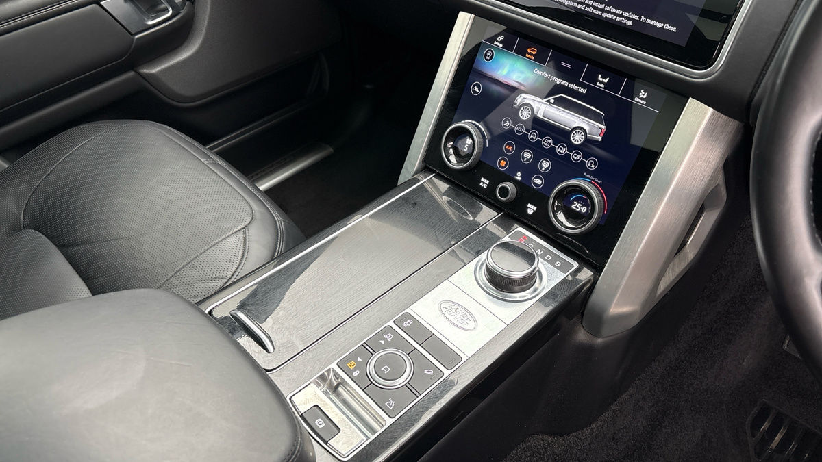 Land Rover Range Rover Image 18