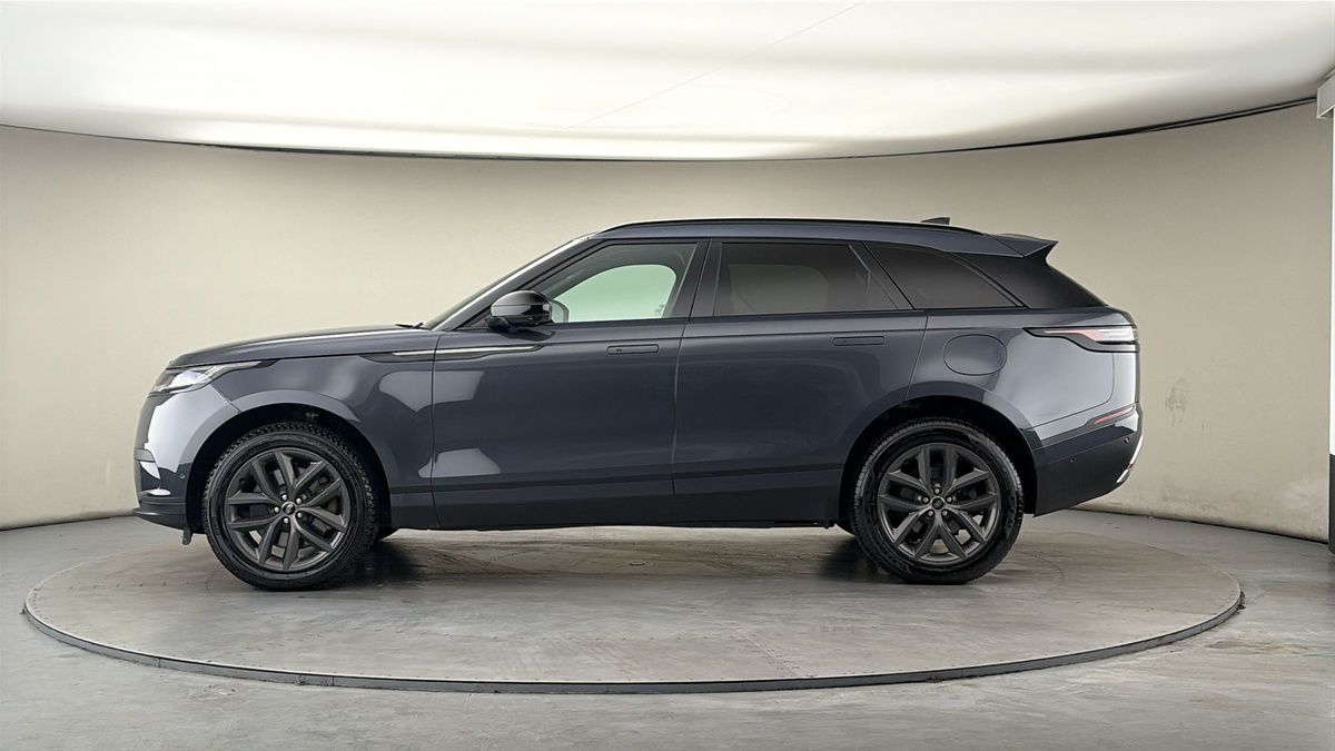 Land Rover Range Rover Velar Image 15