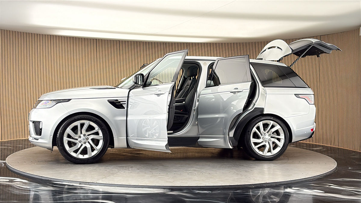 More views of Land Rover Range Rover Sport