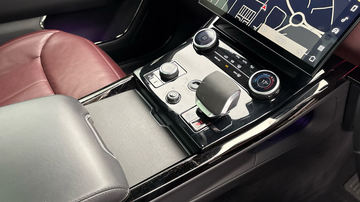 Land Rover Range Rover Sport Image 18