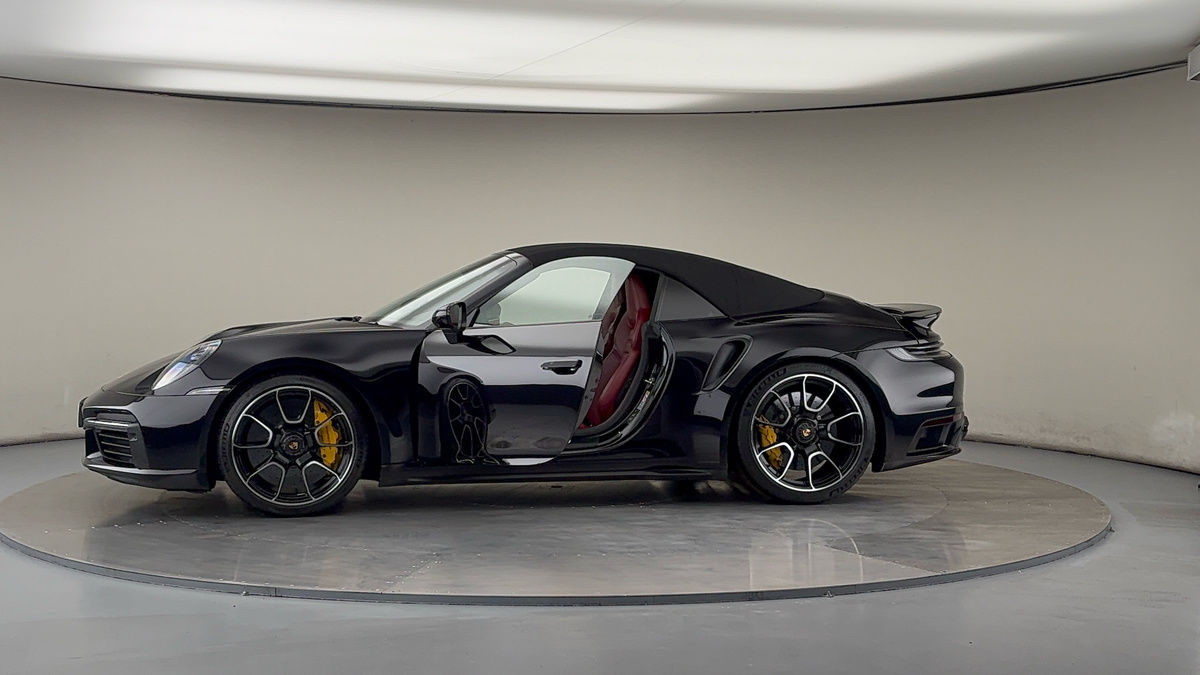More views of Porsche 911