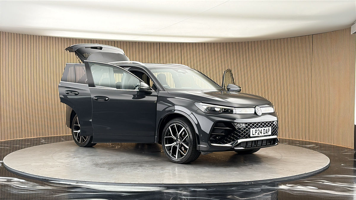 More views of Volkswagen Tiguan