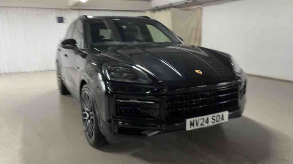 More views of Porsche Cayenne