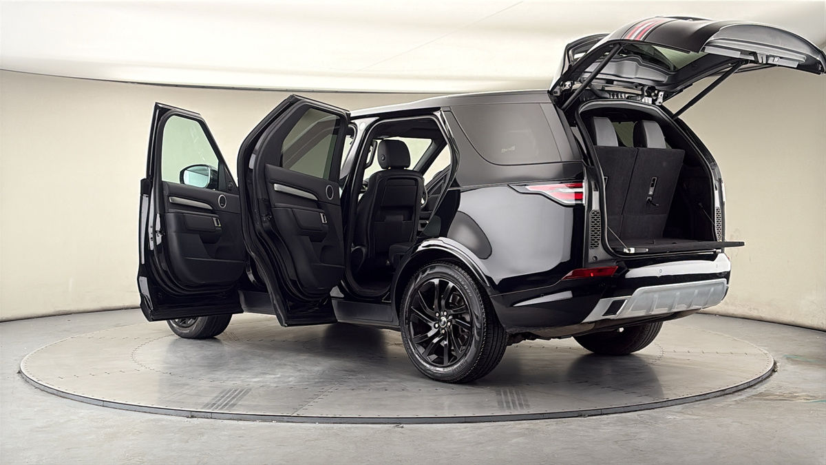 More views of Land Rover Discovery