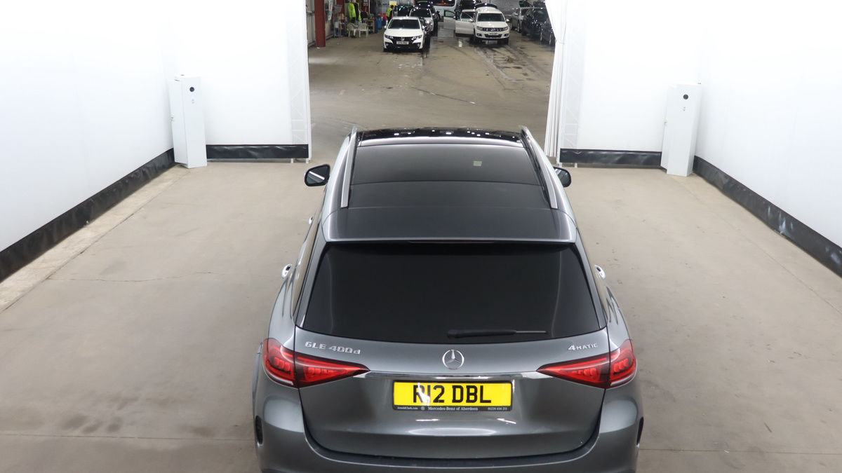 Mercedes-Benz GLE Image 8