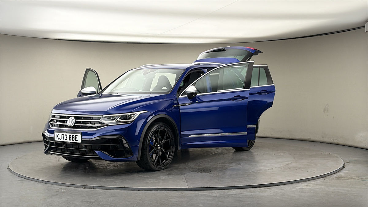 More views of Volkswagen Tiguan