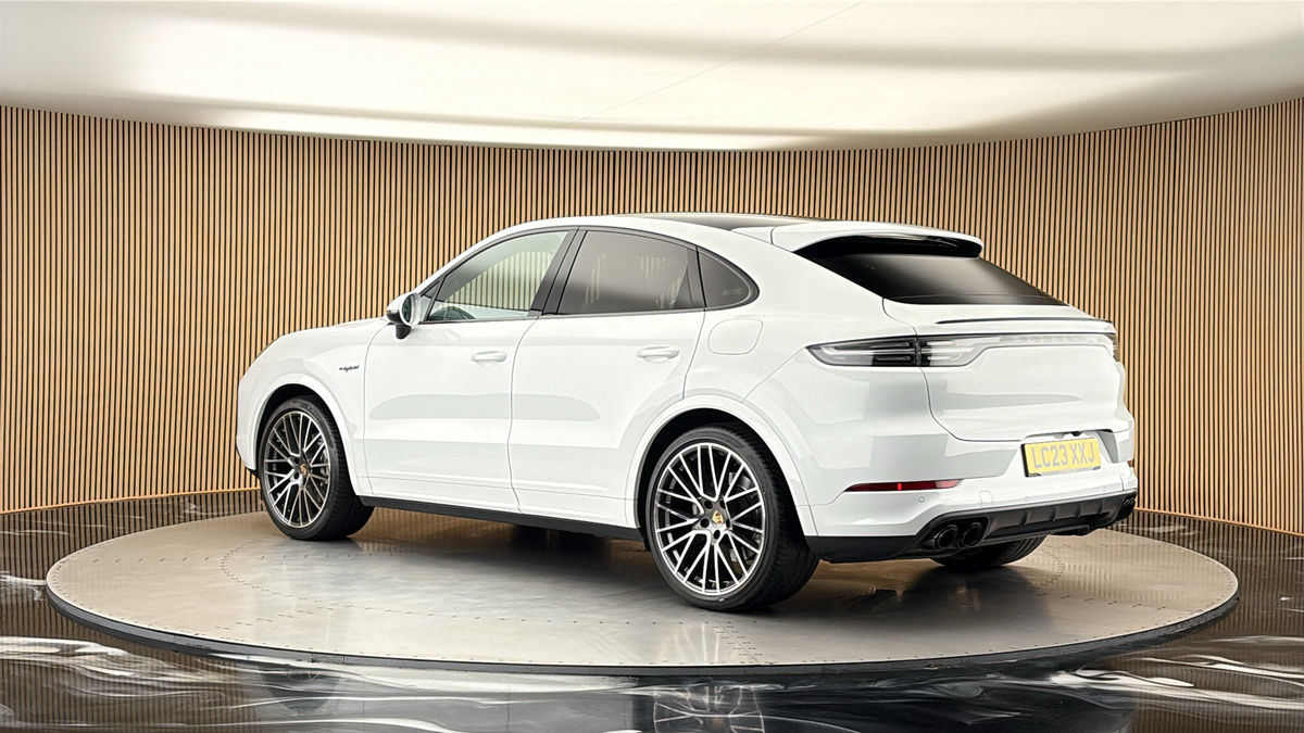 More views of Porsche Cayenne
