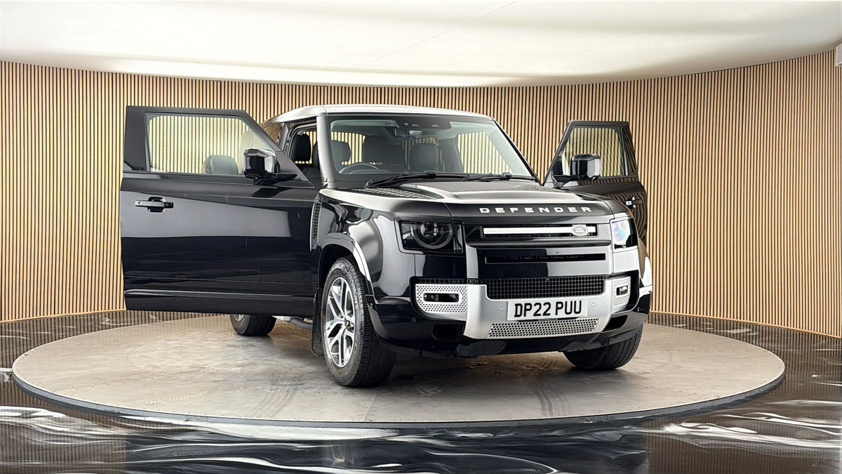More views of Land Rover Defender 90