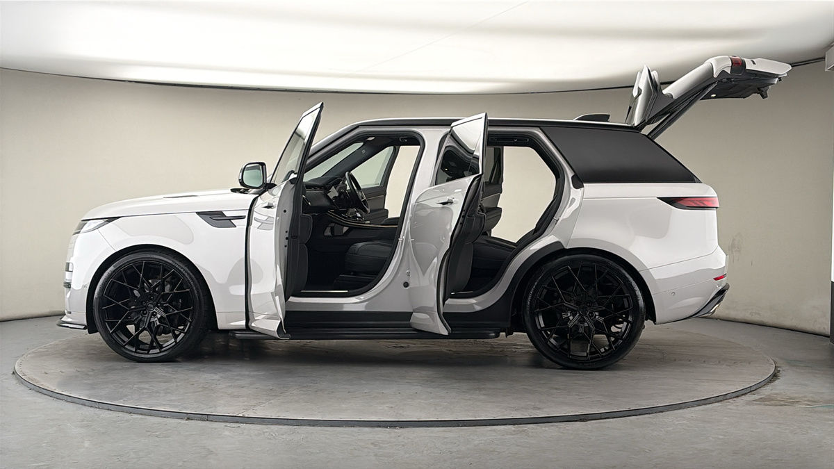 More views of Land Rover Range Rover Sport