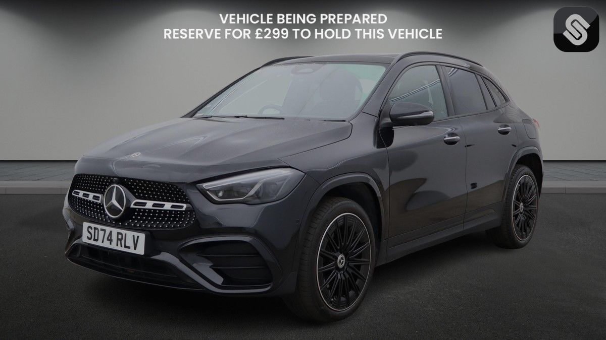 Mercedes-Benz GLA Image 2