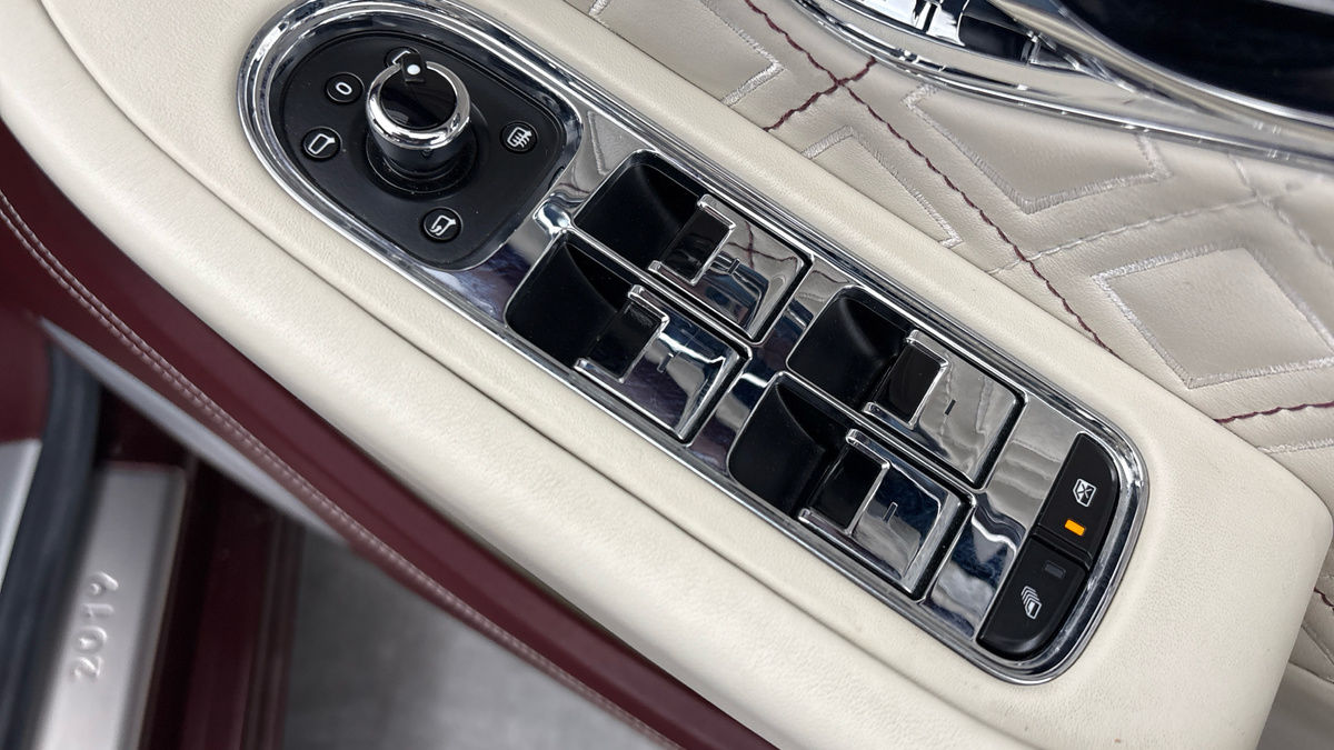 Bentley Continental Image 25