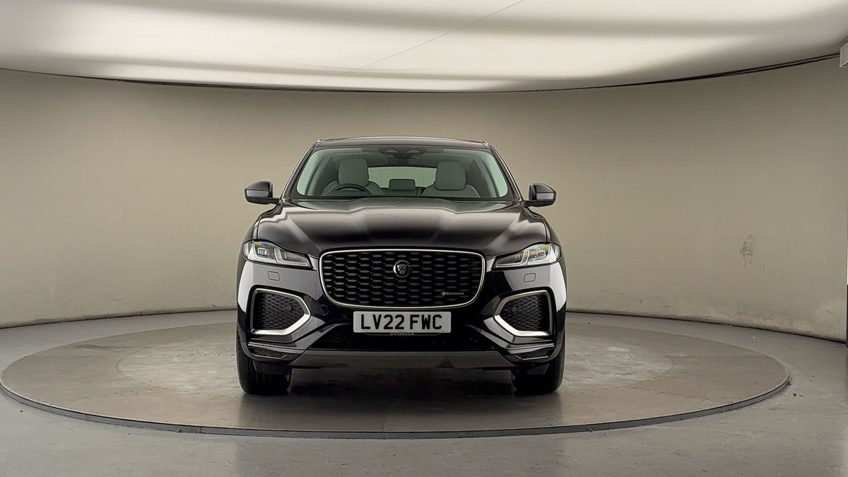 Jaguar F-PACE Image 3