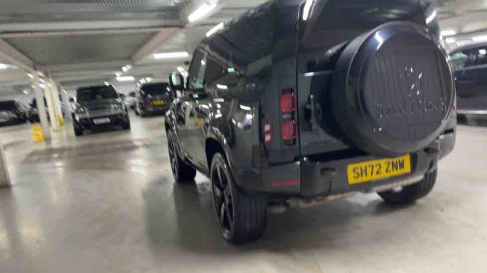 More views of Land Rover Defender 90
